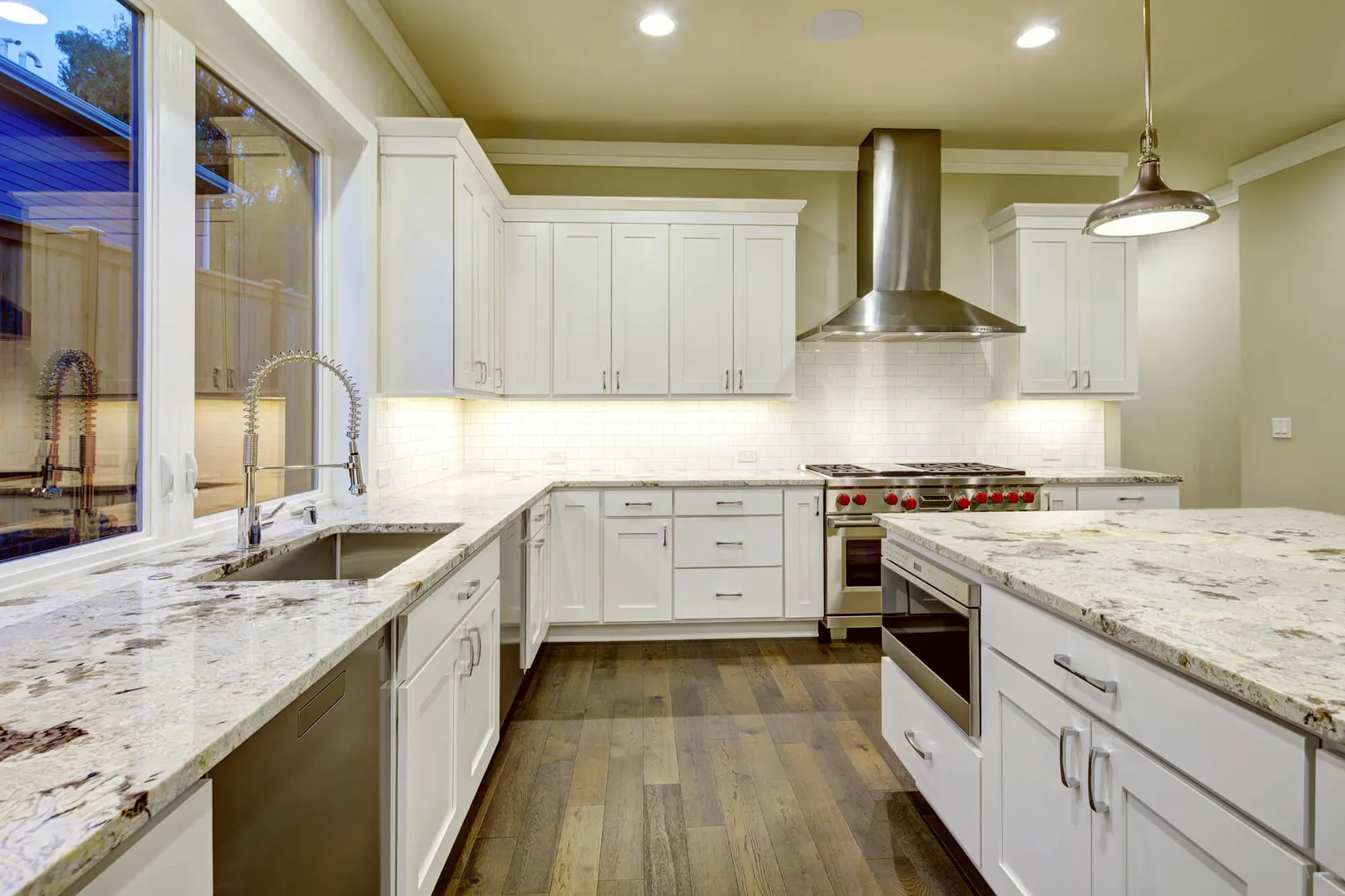 Cabinet IQ vs. Kitchen Tune-Up: Which is the Best Choice for Franchisees and Homeowners?
