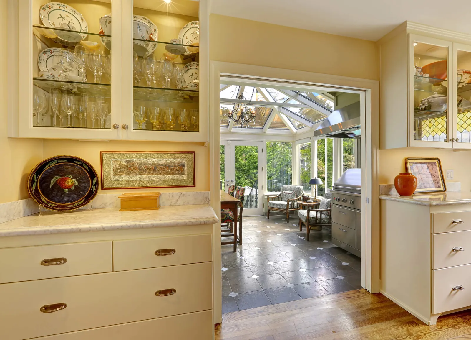 glass door kitchen cabinets: Are They Right for Your Kitchen?