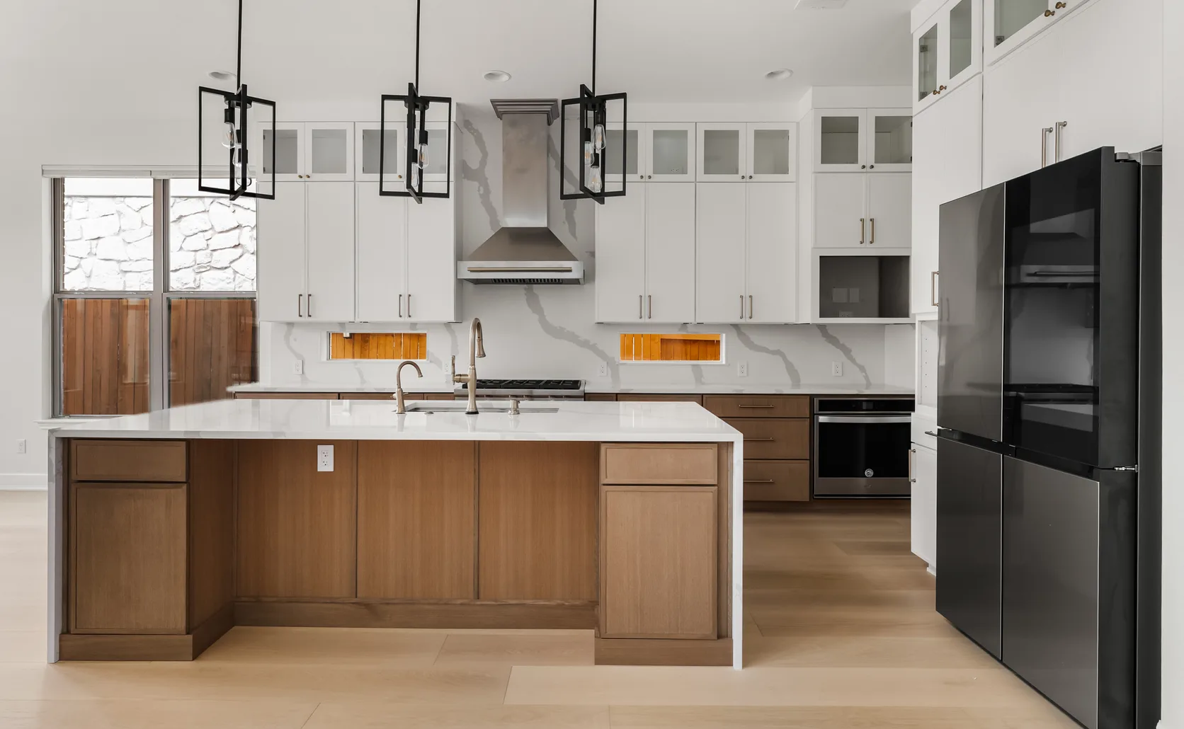 Black Gold Bend Residence project photo 1