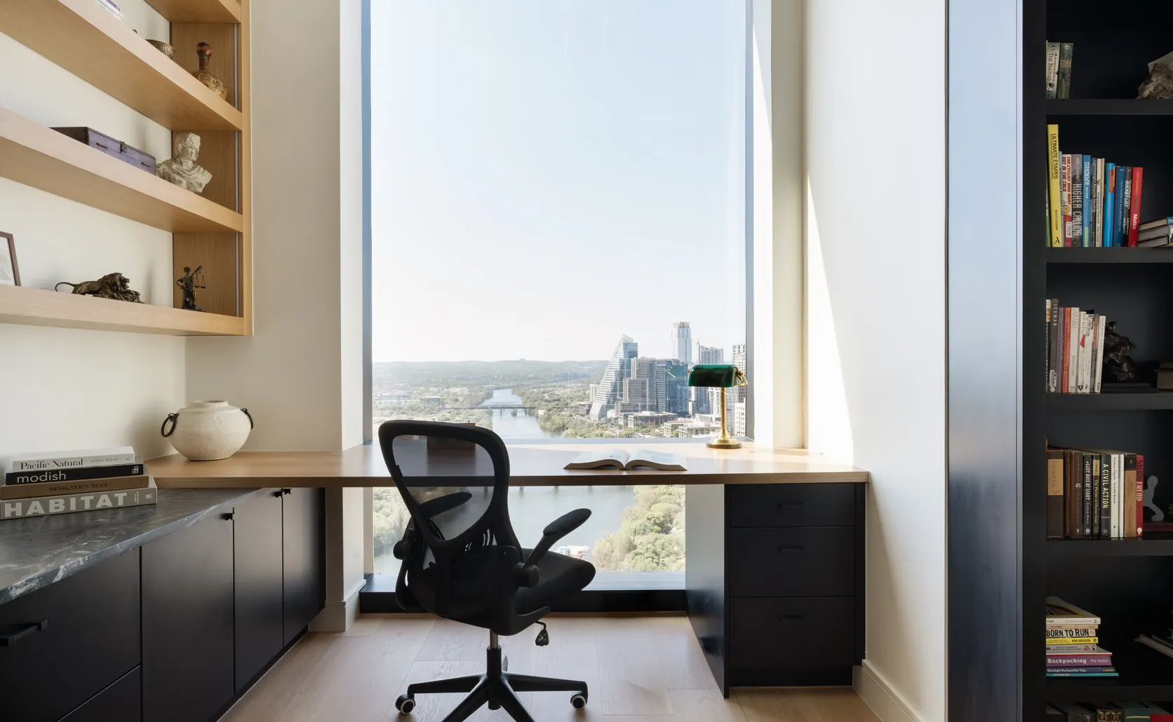 Home Office & Built Ins project photo 3