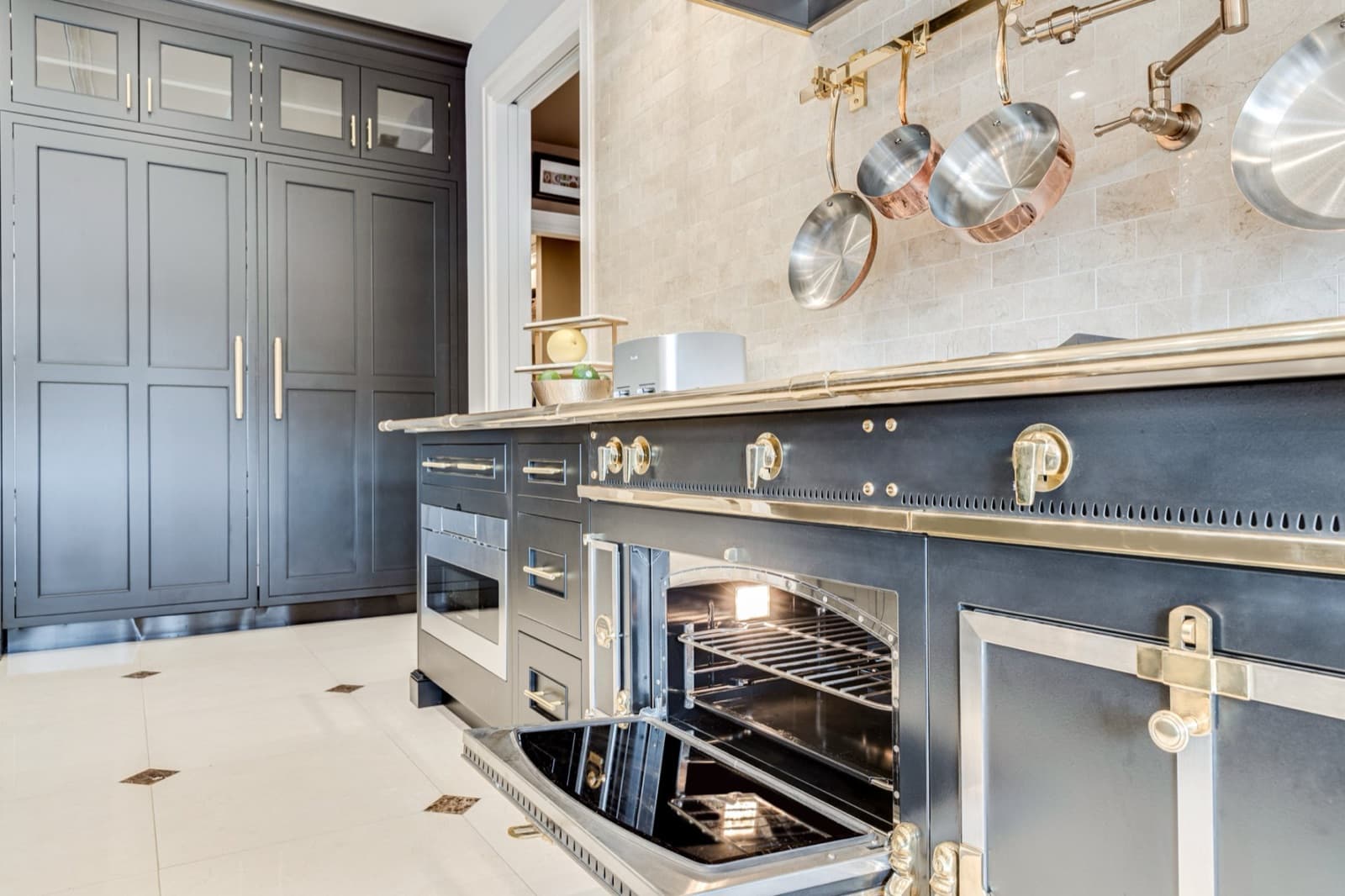 Modern Italian Style kitchen remodel photo 12