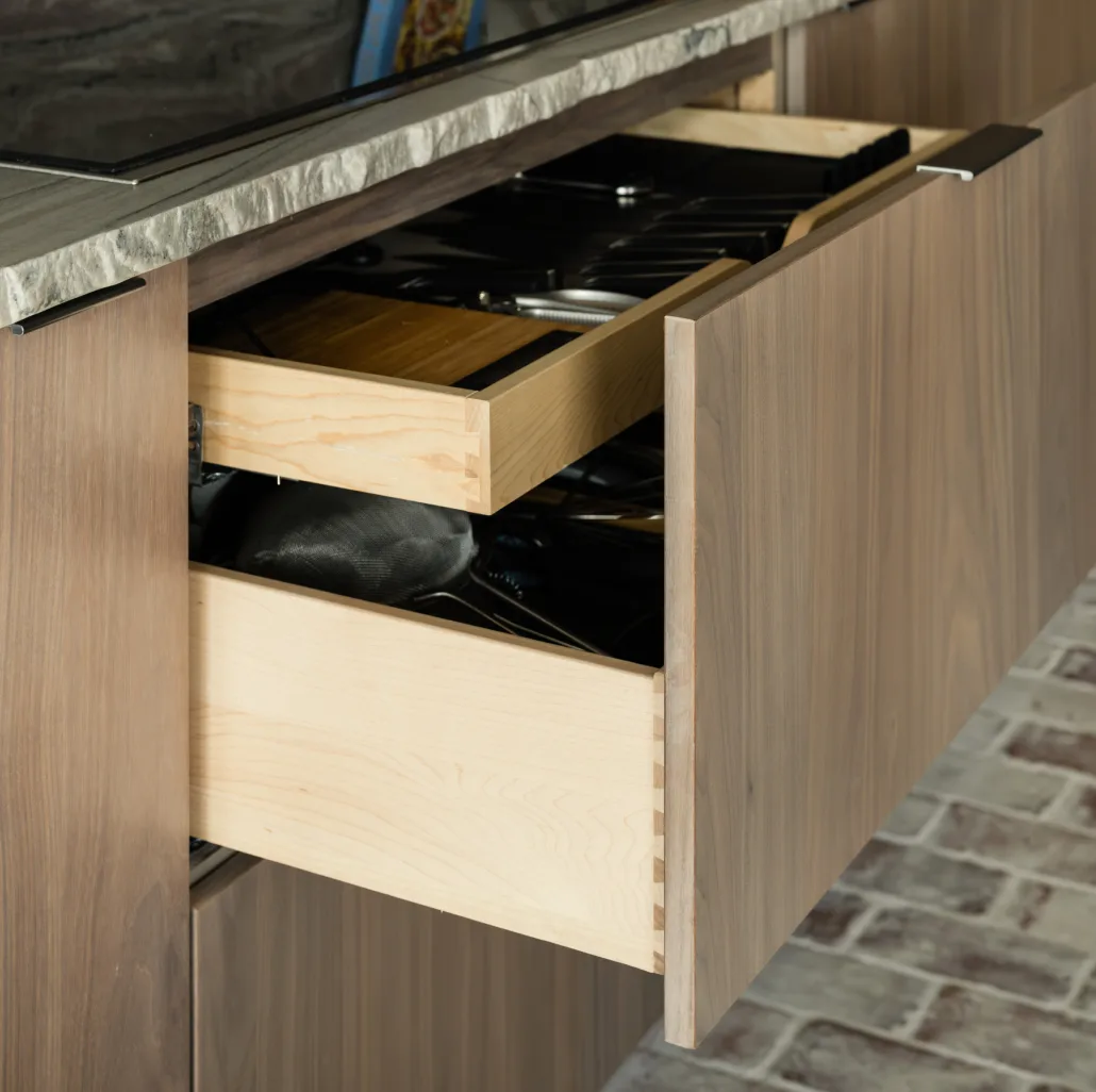 Roll-Out Trays