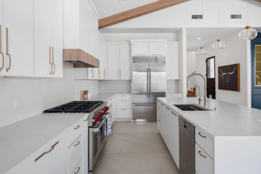 Kitchen Cabinet Cost Per Linear Foot: A 2026 Real Pricing Guide