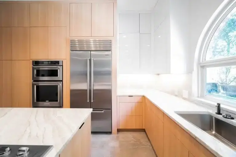 Granie and quartz countertops