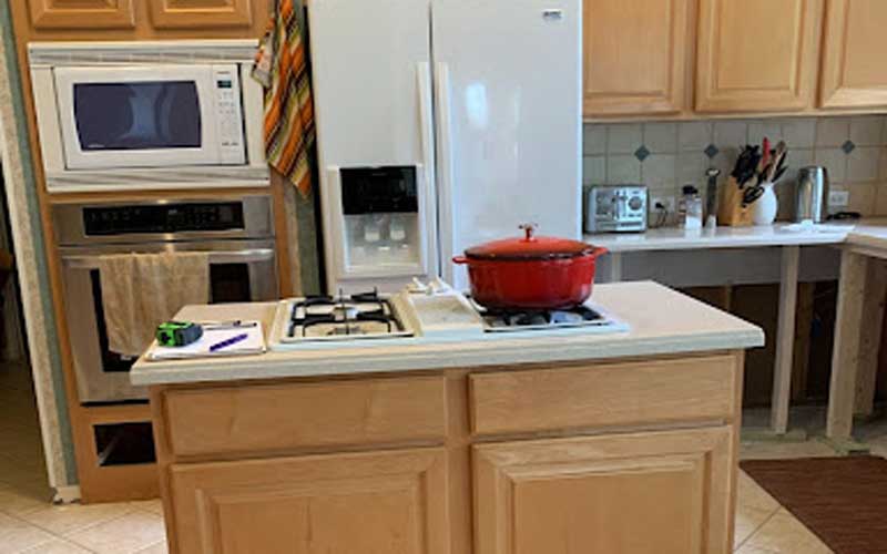 Kitchen cabinets and countertops