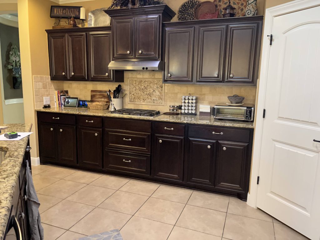 TwoTone Stain Kitchen Remodel IQ